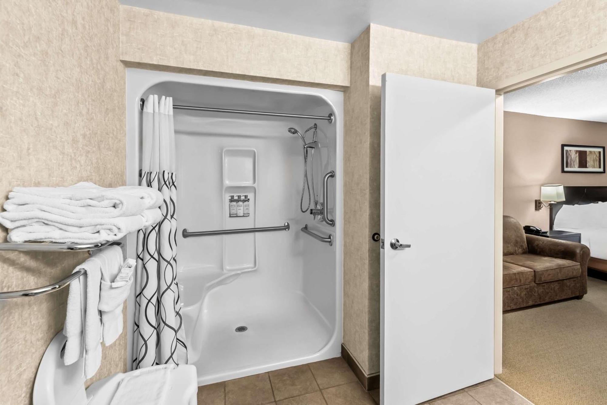 Heartland Inn & Suites, Surestay Collection By Best Western Park Rapids Exteriör bild