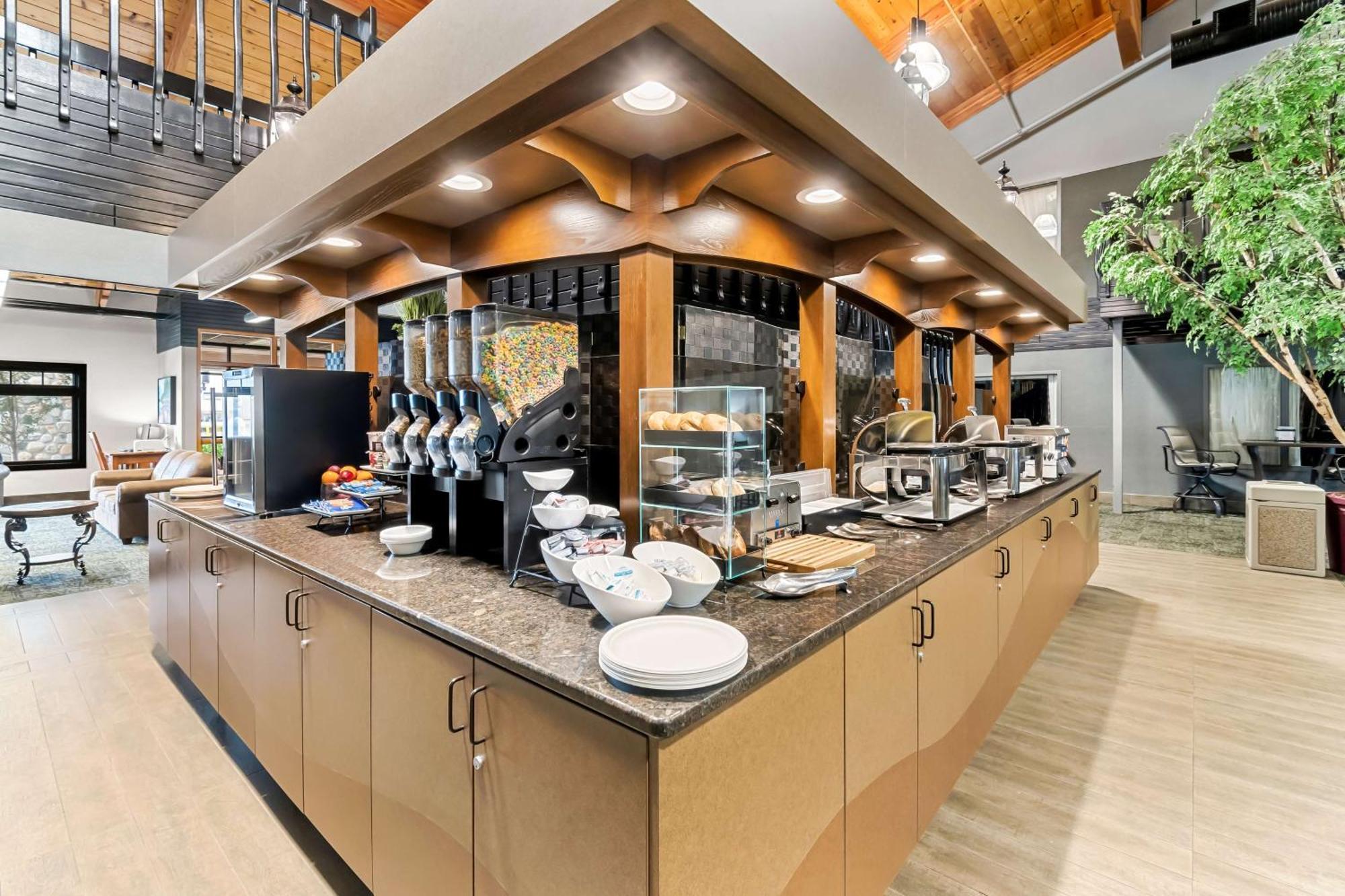 Heartland Inn & Suites, Surestay Collection By Best Western Park Rapids Exteriör bild