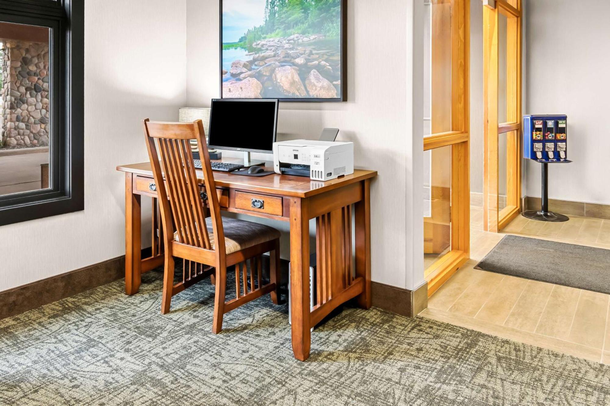Heartland Inn & Suites, Surestay Collection By Best Western Park Rapids Exteriör bild